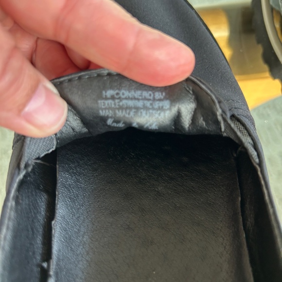 Donald Pliner Black Platform Loafers - Size 8 - Picture 10 of 10